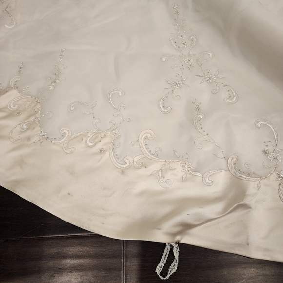 Mon Cherri Bridal Elegant Strapless Ivory Wedding Dress Size 10 W28 - Picture 7 of 13